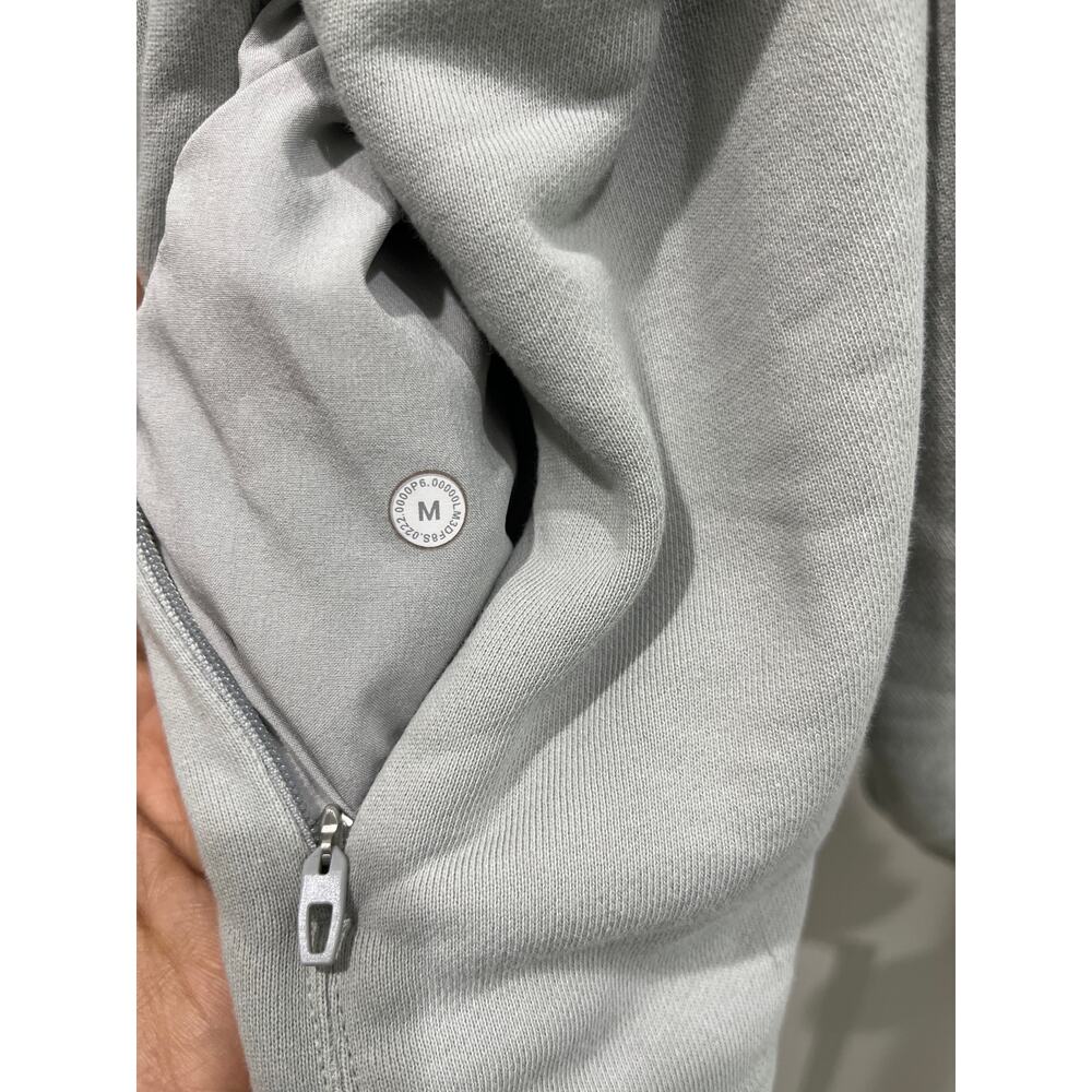 Lululemon Men's French Terry Oversized Seal Gray Crew Neck Sweatshirt Sz M - Picture 10 of 11